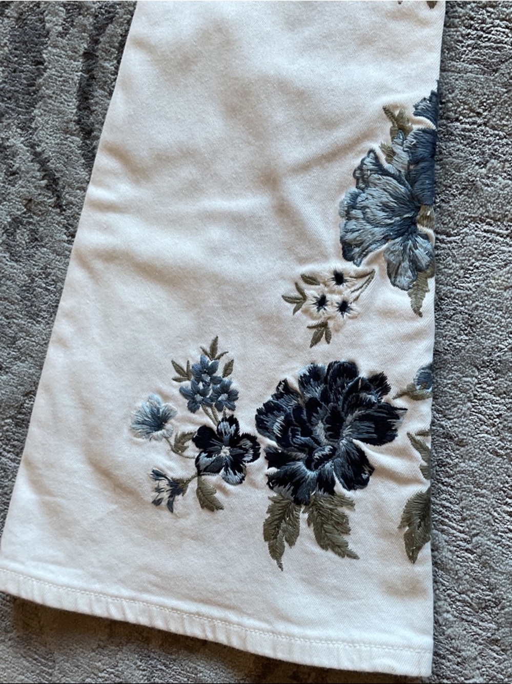 DRIFTWOOD White Jeans with Blue Floral Embroidery - Picture 10 of 10